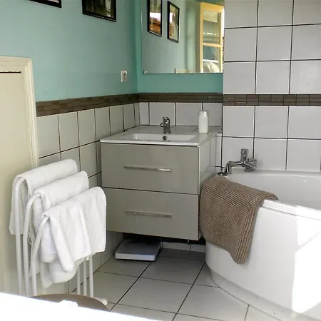 Rue De La Fontaine *