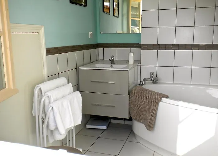 Rue De La Fontaine *